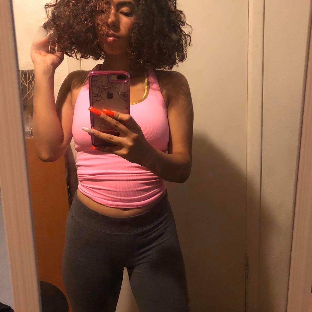 Meet your Posher, Mya